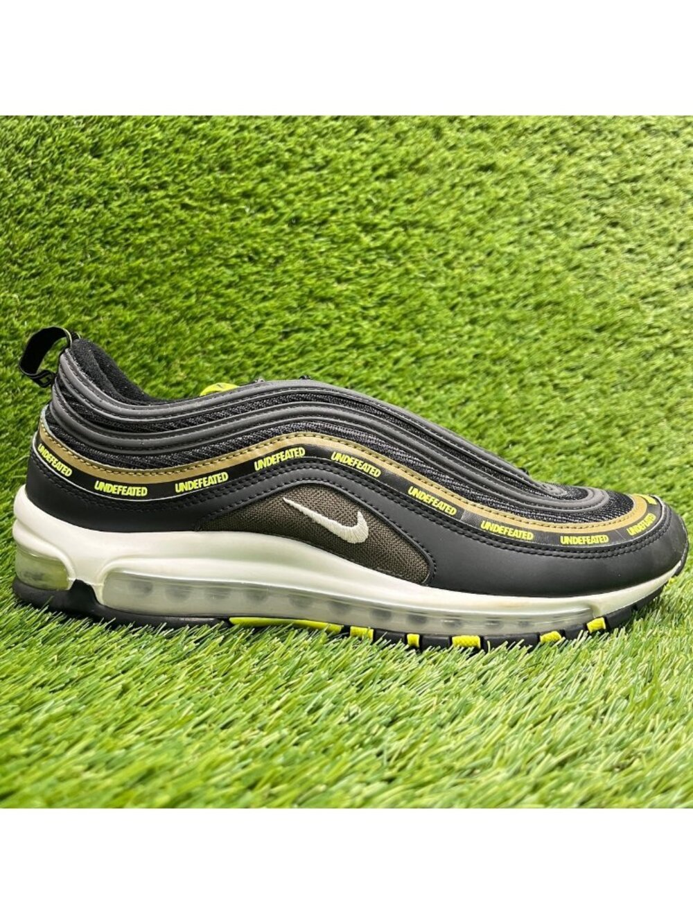 Nike Air Max 97 Undefeated Black Volt White Mens Size 10 Running Shoes Sneakers